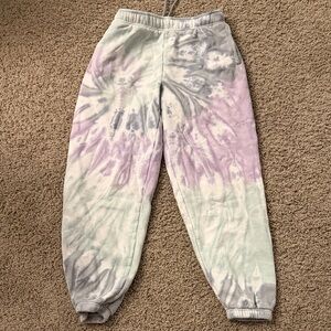 Aritzia TNA Women’s Pastel Tie-Dye Joggers